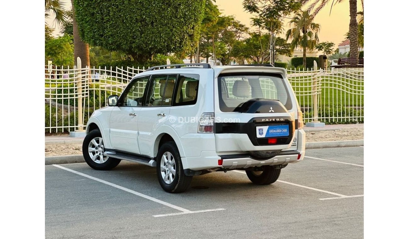 Mitsubishi Pajero GLS Mid 1030 PM || PAJERO GLS 3.0 V6 4WD || LOW MILEAGE 0% DOWN PAYMENT || WELL MAINTAINED