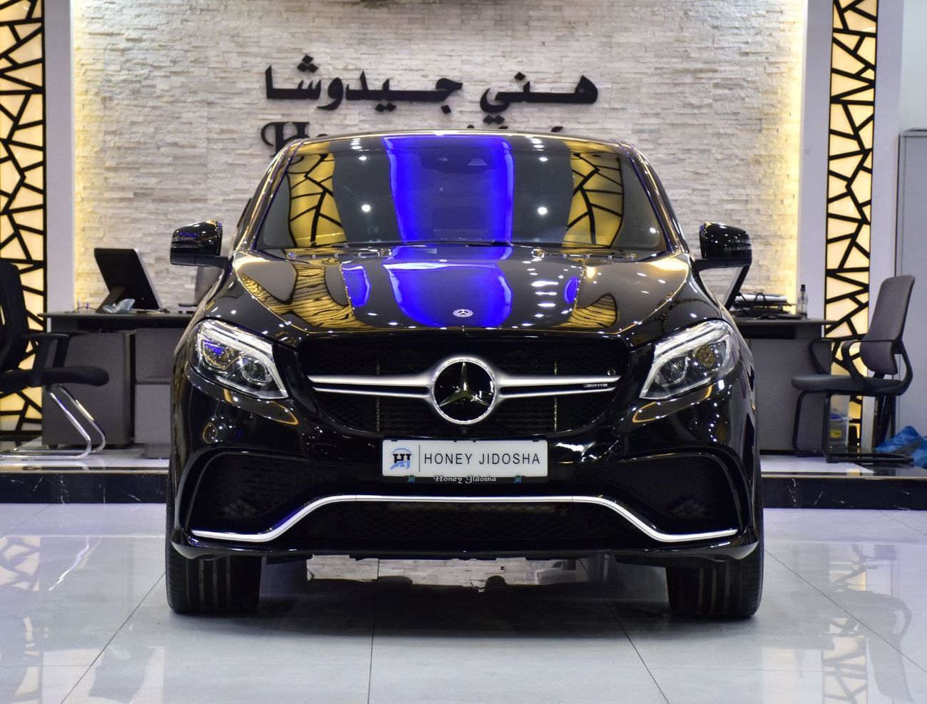 Mercedes-Benz GLE 350d EXCELLENT DEAL for our Mercedes Benz GLE 350d ( 2018 Model ) in Black Color European Specs