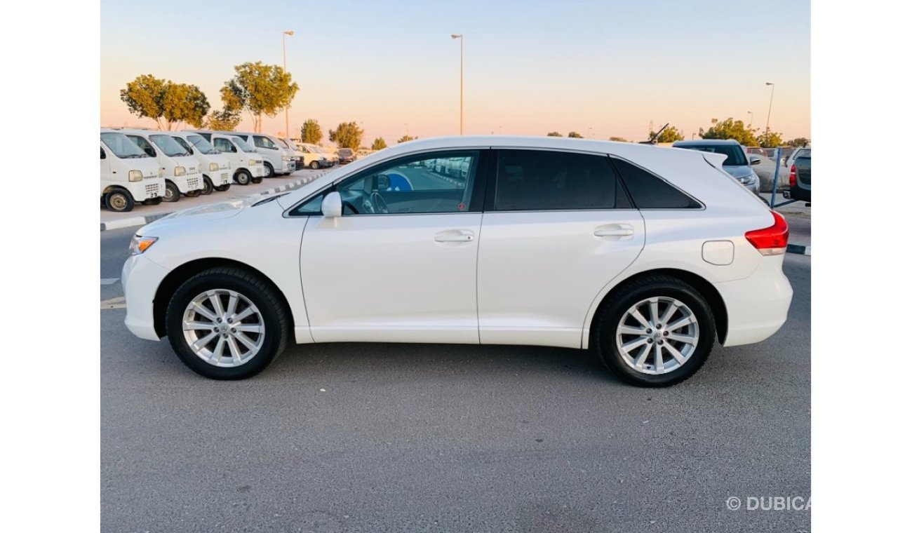 Toyota Venza AWD AND ECO 2.7L V4 2010 AMERICAN SPECIFICATION