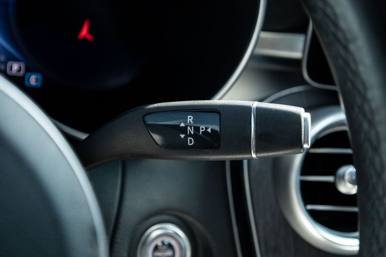 Mercedes-Benz GLC 300 Coupe AMG 2.0L