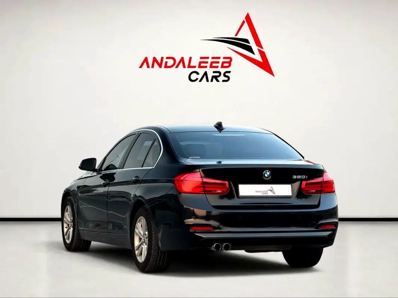 BMW 320i STANDARD 320i | 2.0L TURBO | 184 HP | GCC SPECS