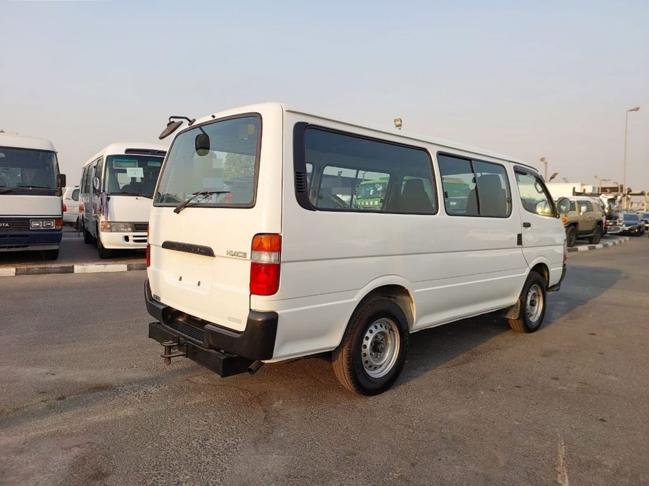 Toyota Hiace TOYOTA HIACE VAN RHD 2002 MODEL 2.0 L PETROL MANUAL(PM07906)