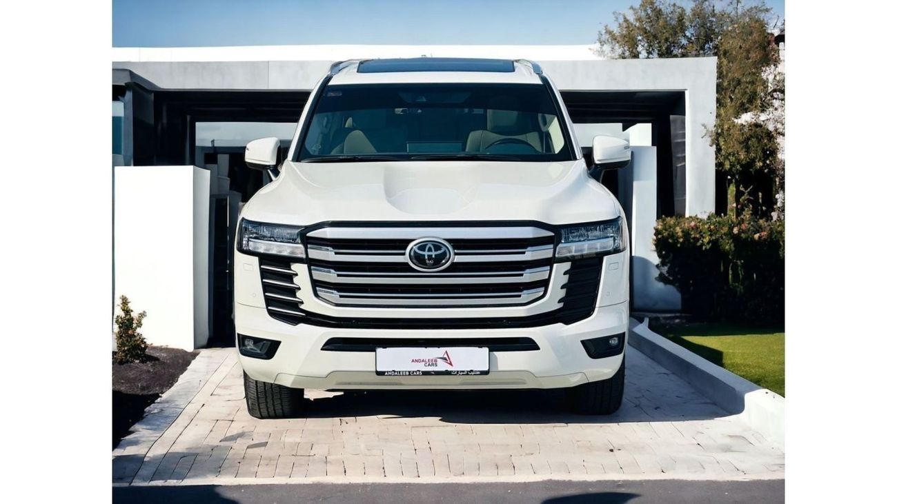 Toyota Land Cruiser AED 3, 810 PM | LAND CRUISER GXR 2022 | ORIGINAL PAINT | GCC SPECS | MINT CONDITION
