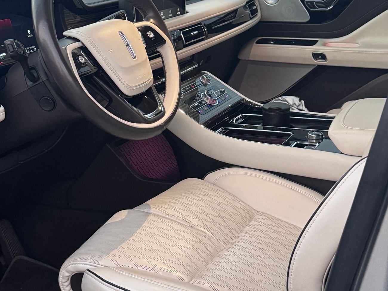 Lincoln Aviator PRESIDENTIAL