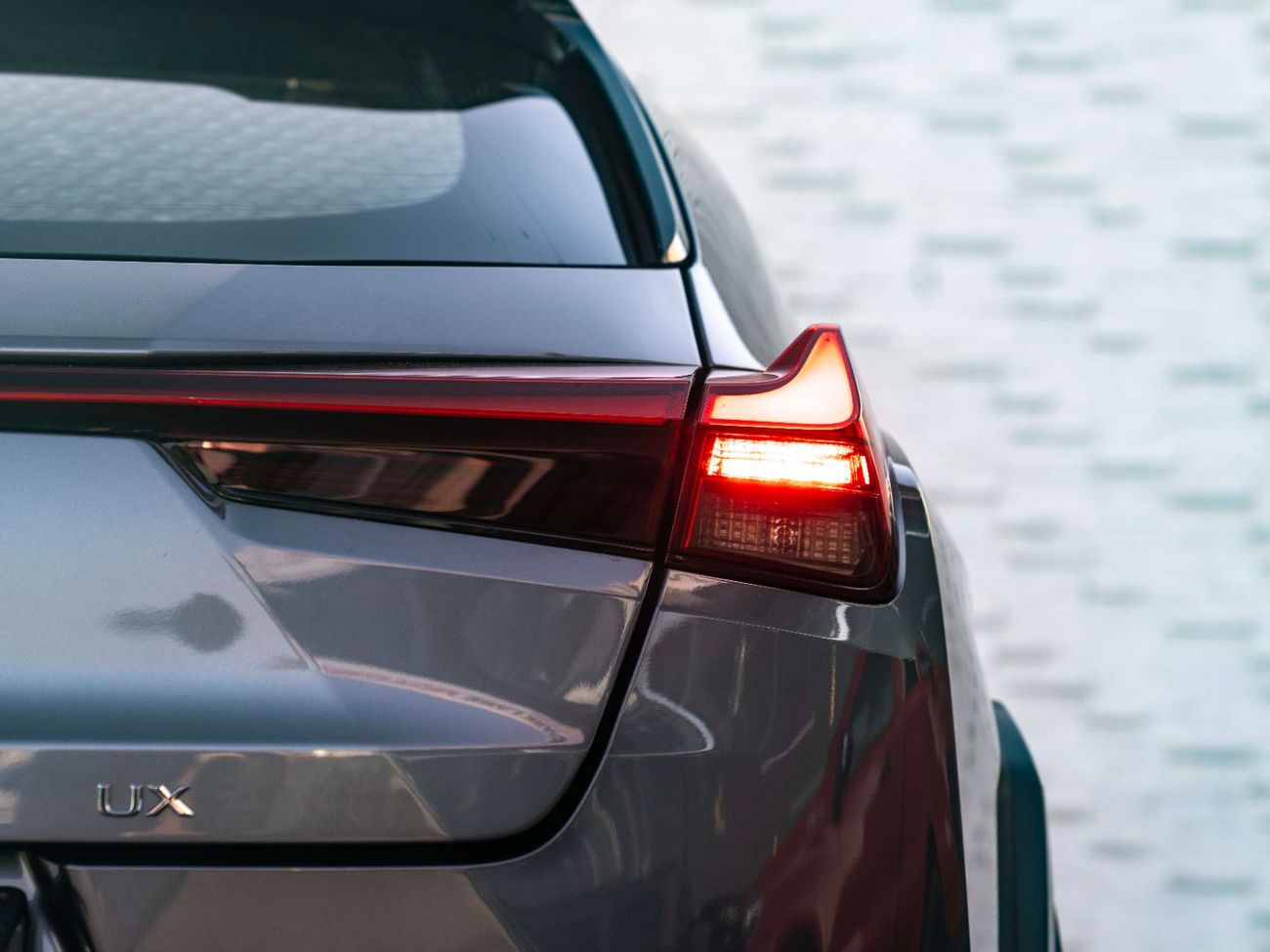 لكزس UX 250h UX250H HYBRID