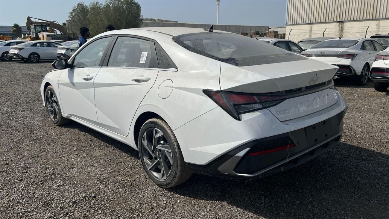 Hyundai Elantra Hyundai Elantra II 1.5L CVT II Elite Edition II GLX