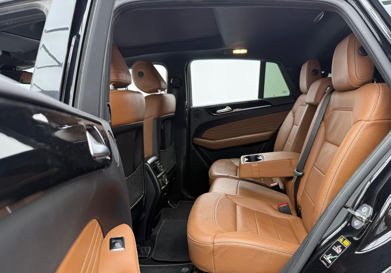 Mercedes-Benz GLE 43 AMG 4MATIC+ 3.0L 2019 Mercedes Benz GLE43 AMG, Warranty, Service History, Excellent Condition, GCC