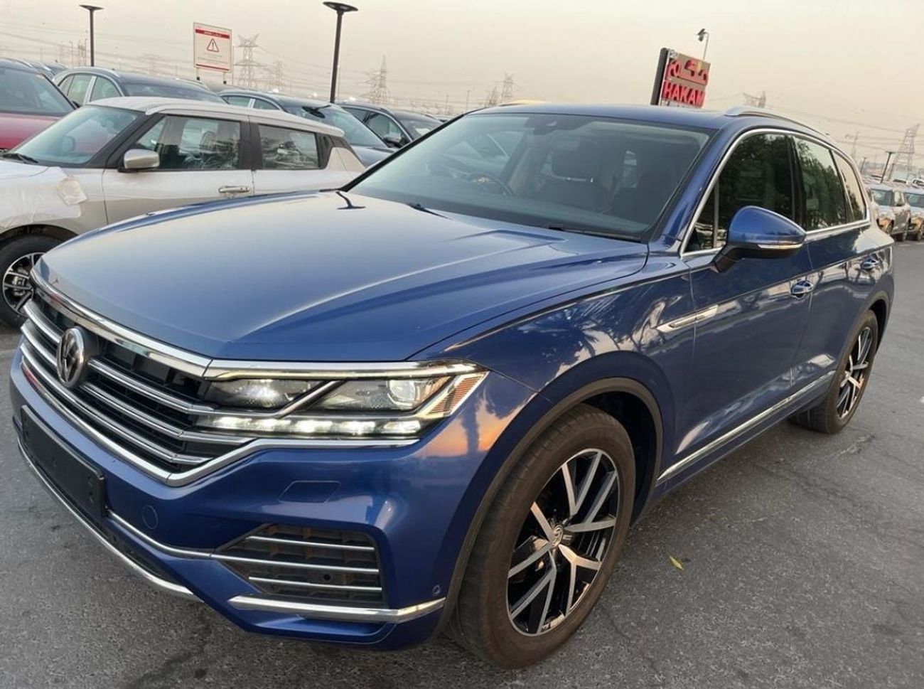 فولكس واجن طوارق Right-Hand drive V6 diesel Auto