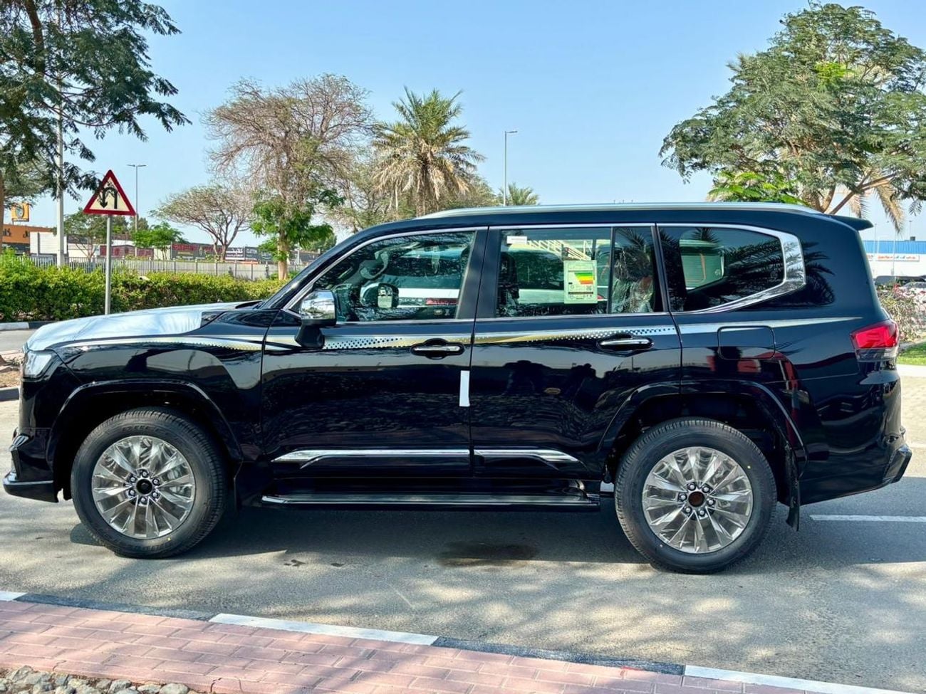 تويوتا لاند كروزر VXR 4.0