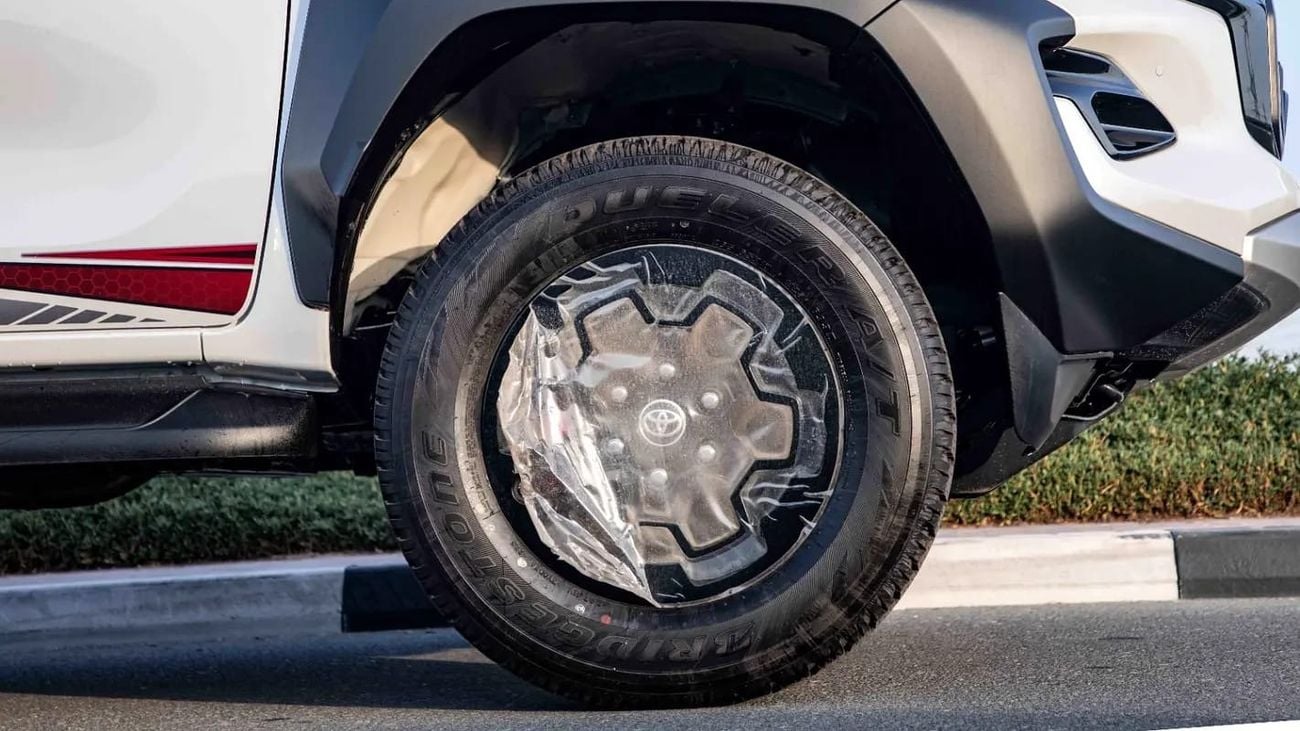 Toyota Hilux GR SPORT