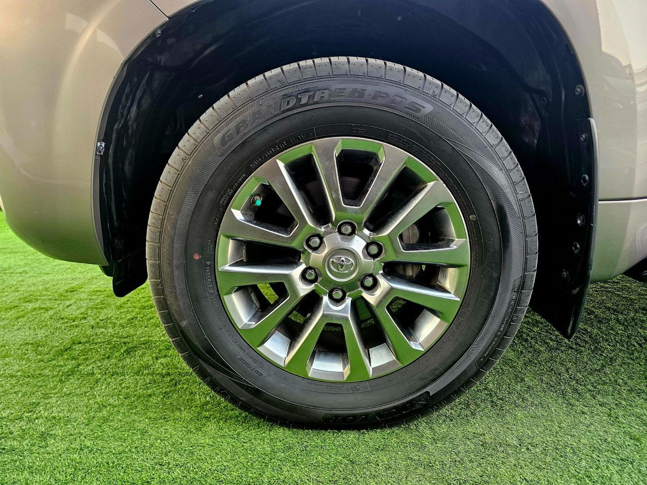 Toyota Prado GXR V6/ SUNROOF/ ORIGINAL PAINT/ SERVICE HISTORY/ SINGLE OWNER/ LOW MILEAGE