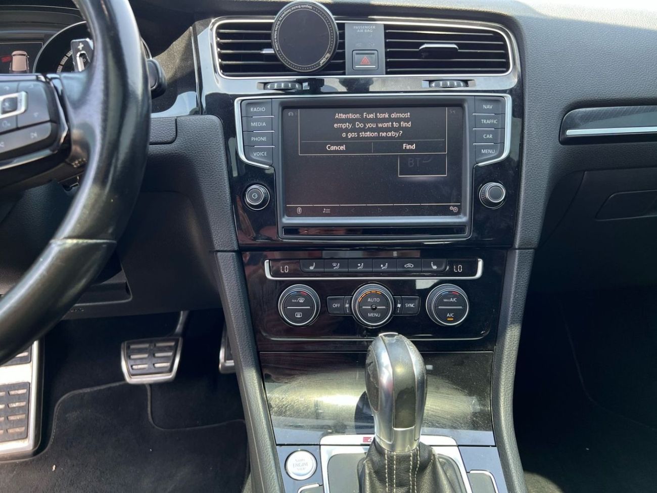 Volkswagen Golf R GCC