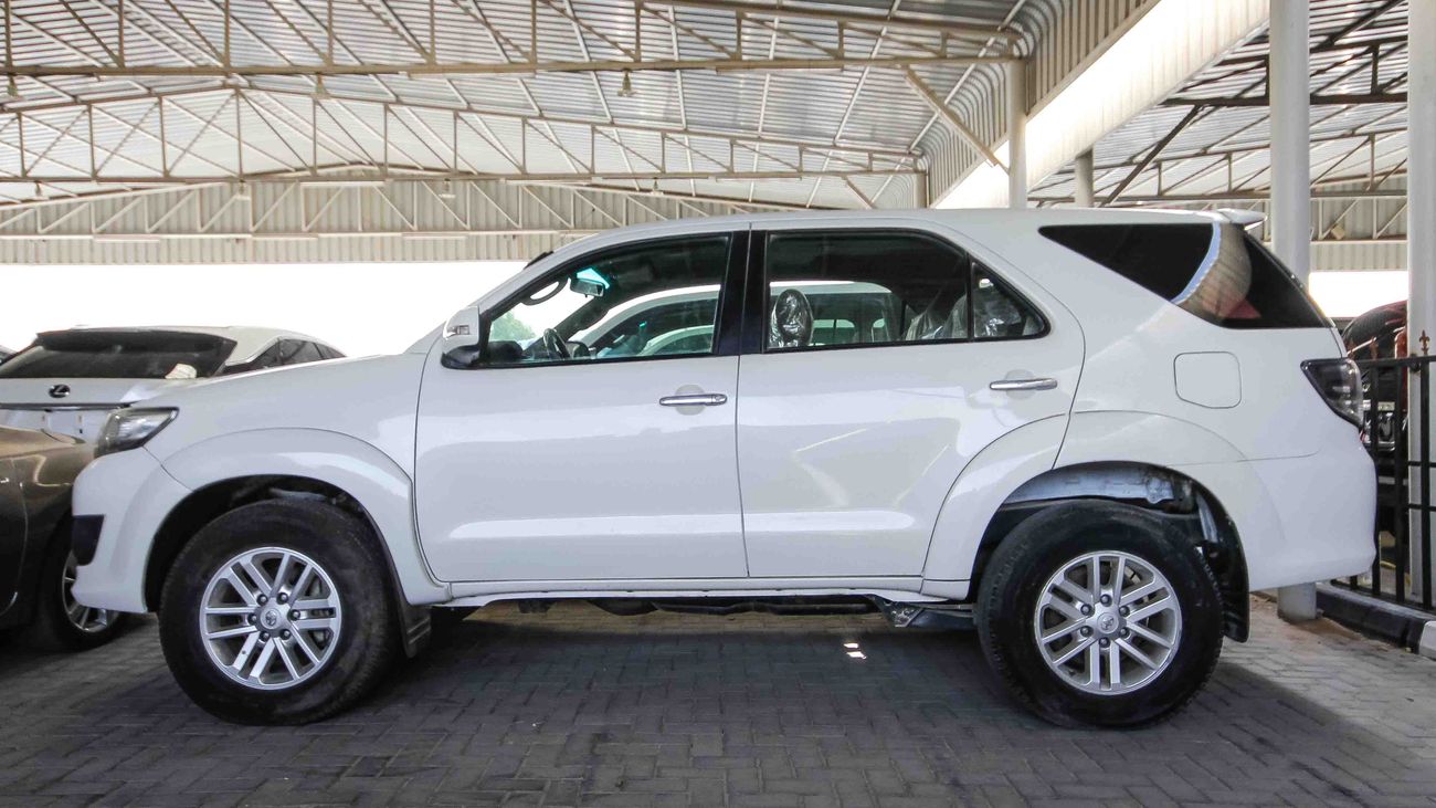 Toyota Fortuner V6