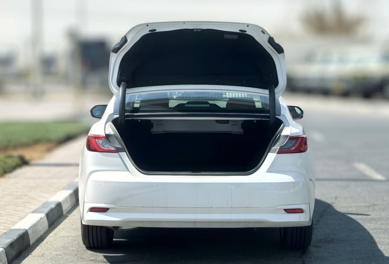 تويوتا كامري TOYOTA CAMRY 2.0L HEV PREMIUM OPTION 2025