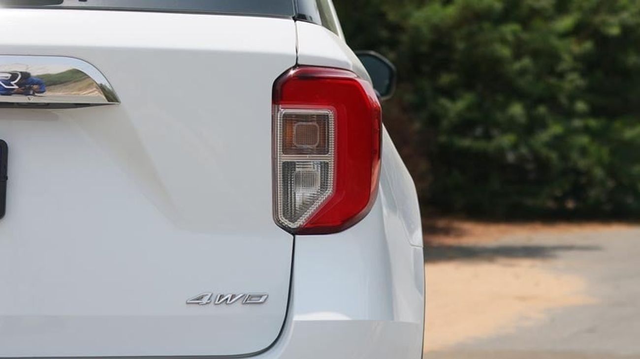 فورد إكسبلورر Base 100A 3.3L 4WD || 24 Months Agency Warranty || Complete service history available