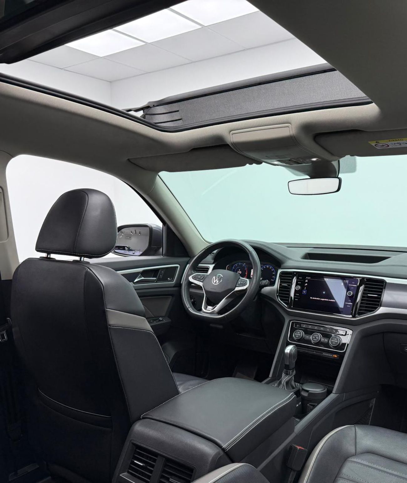 Volkswagen Teramont R-Line 3.6L 2021 Volkswagen Teramont R-Line, 2026 VW Warranty, 2028 VW Service Pack, 7 Seater, GCC