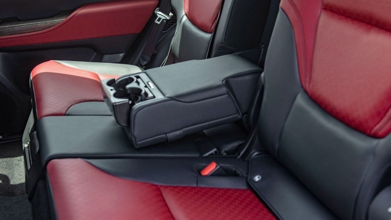 Toyota Land Cruiser TOYOTA LAND CRUISER LC300 VXR 3.3L DIEASEL FULL OPTION 2024