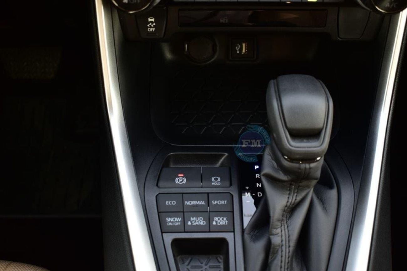 تويوتا راف ٤ XLE 2.0L Petrol Automatic