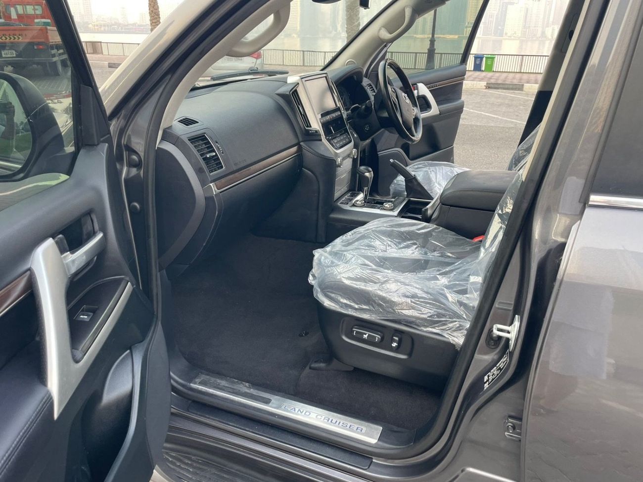 تويوتا لاند كروزر Sahara 2020 Model RHD Diesel Engine Full Option