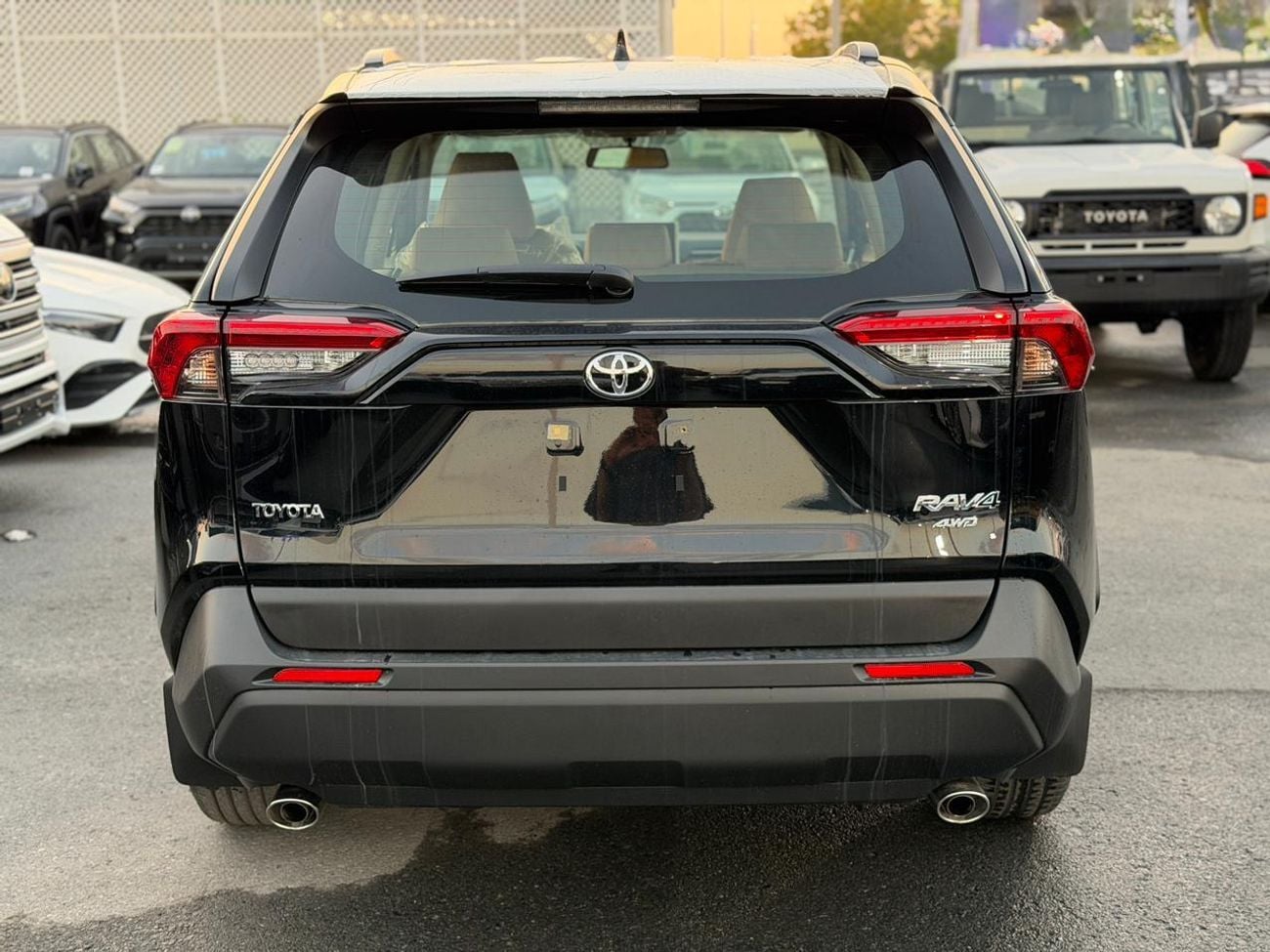 Toyota RAV4 2025 Toyota Rav 4 2.5L (4WD) LE GCC spec