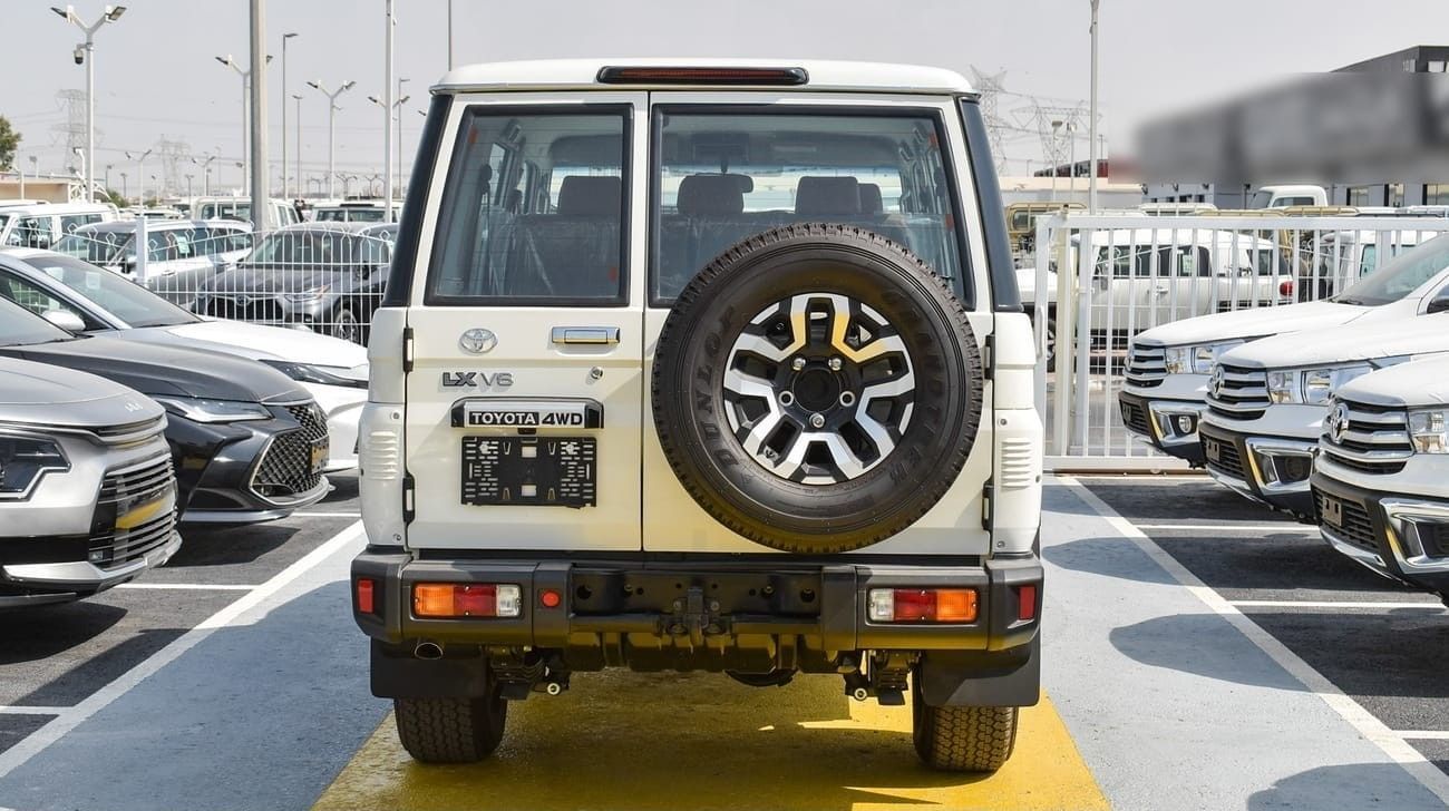 Toyota Land Cruiser 70 4.0L V6 A/T