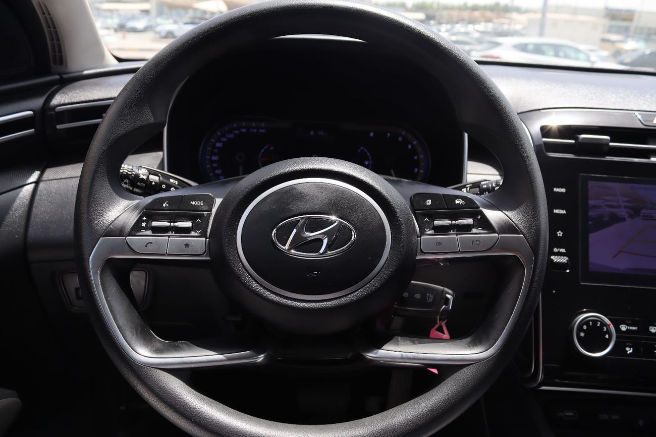 Hyundai Tucson Comfort ACCIDENTS FREE - GCC - 2000 CC - ORIGINAL PAINT - PERFECT CONDITION INSIDE OUT