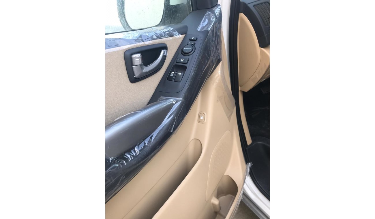Hyundai H-1 9 SEAT PETROL A/T 2019