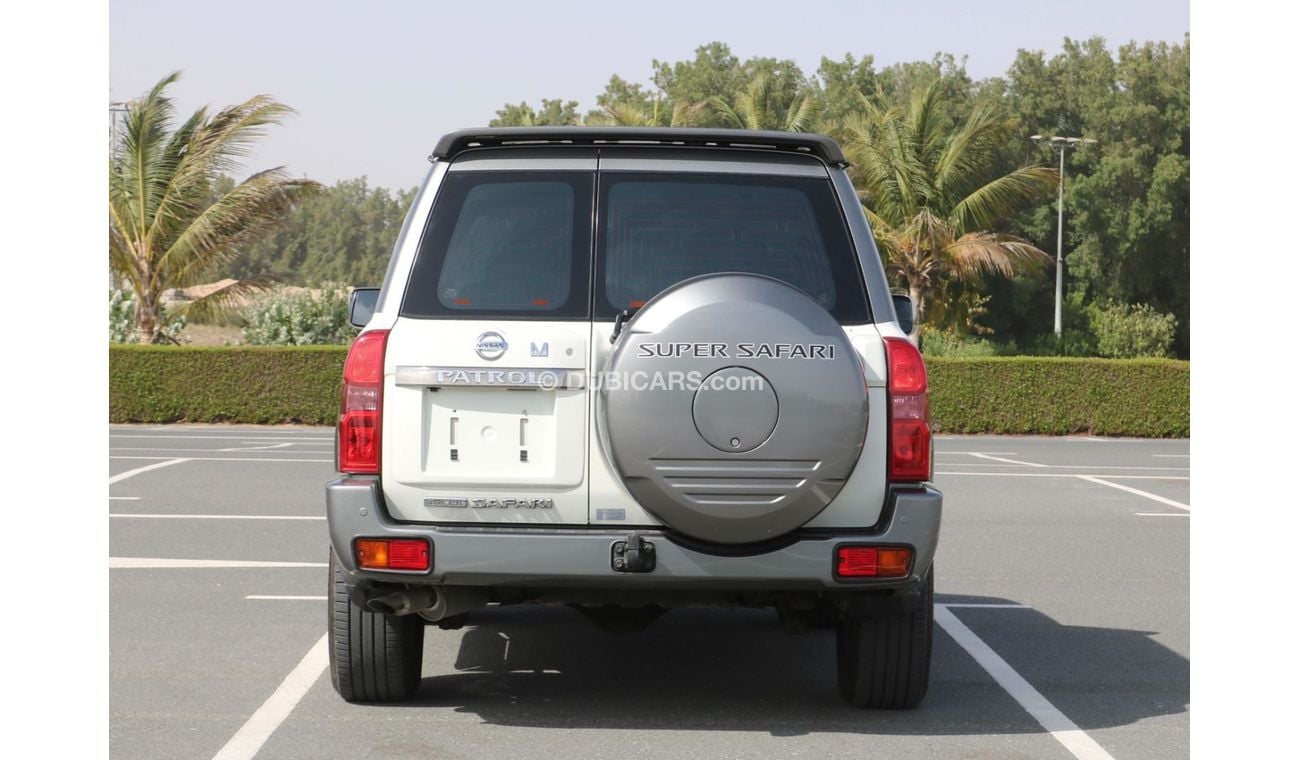 نيسان باترول سوبر سفاري 2019 | PATROL SUPER SAFARI M/T - 4800 VTC - SUV 4X4 WITH GCC SPECS AND EXCELLENT CONDITION