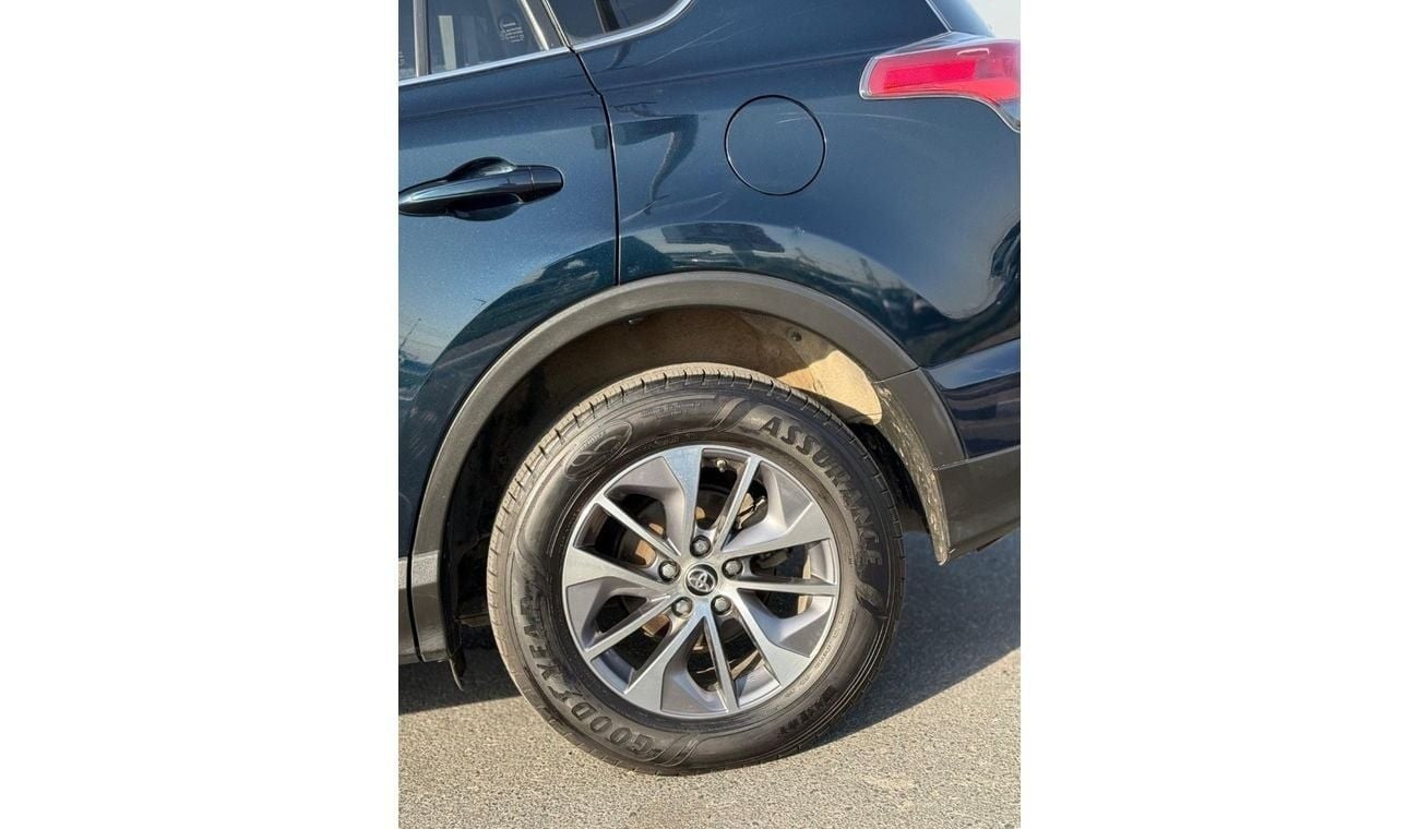 Toyota RAV4 Hybrid TOYOTA RAV4 XLE premium