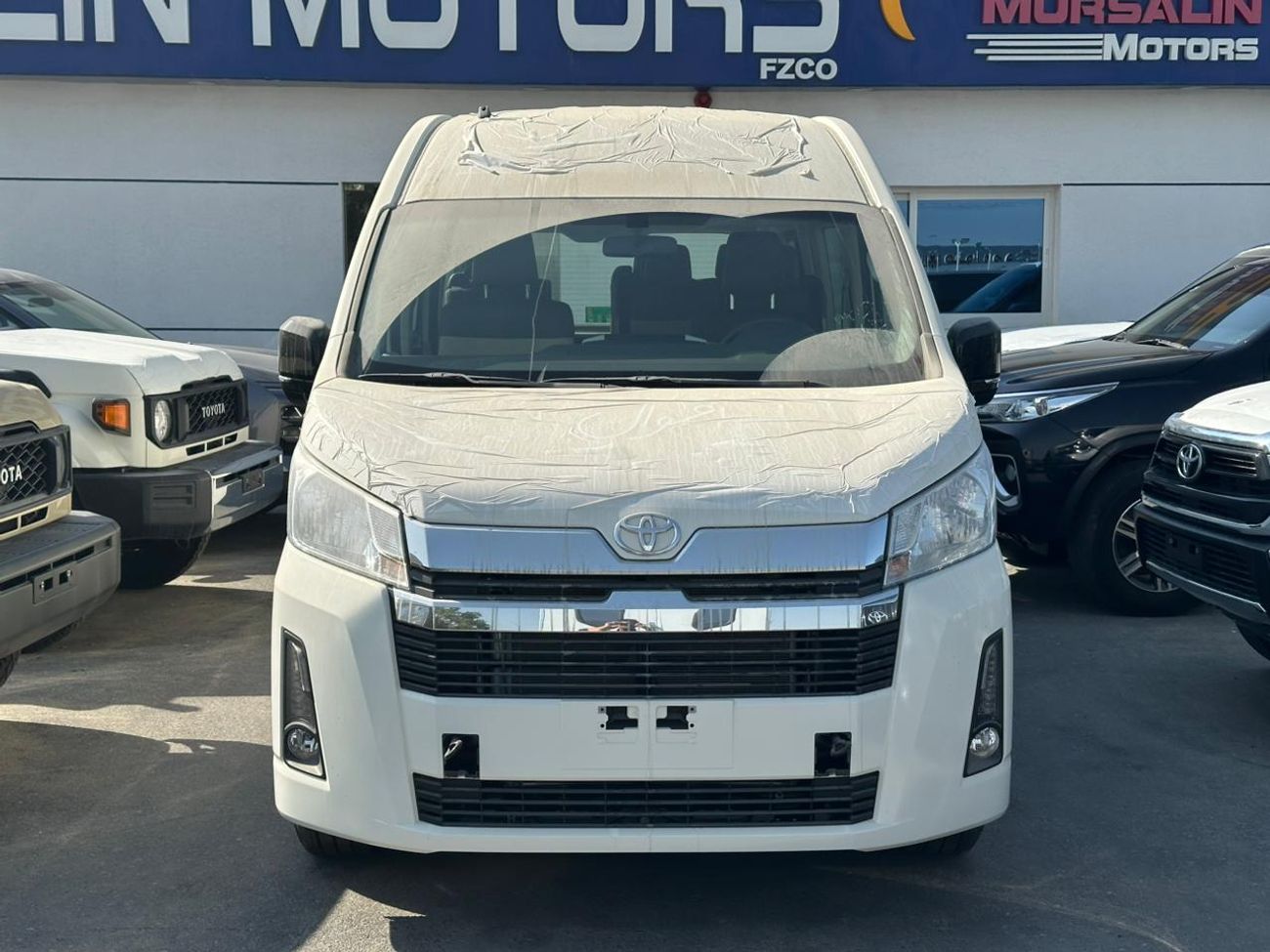 Toyota Hiace HIACE 3.5L MT 2026 MODEL WHITE DIESEL