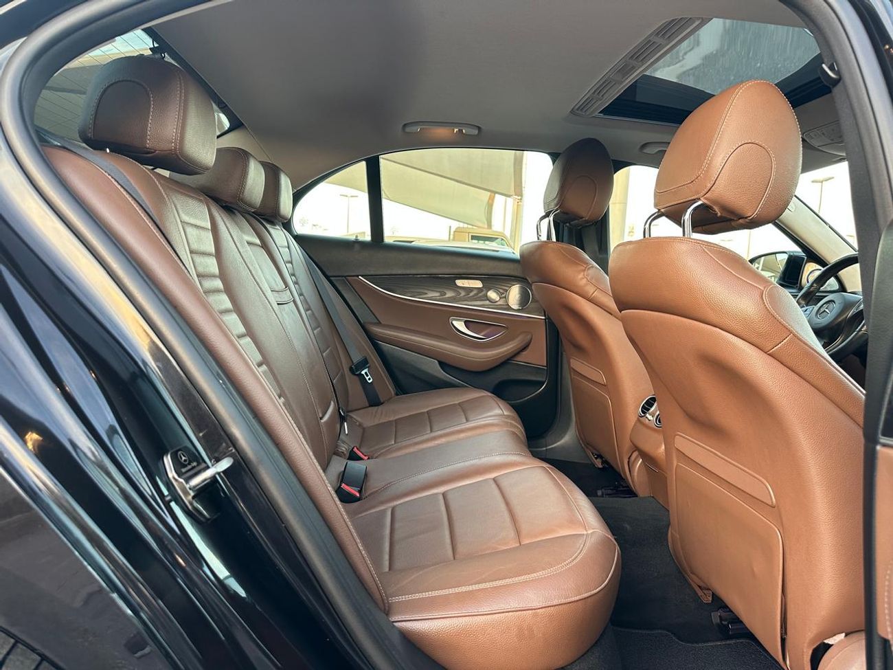 مرسيدس بنز E300 Mercedes E300