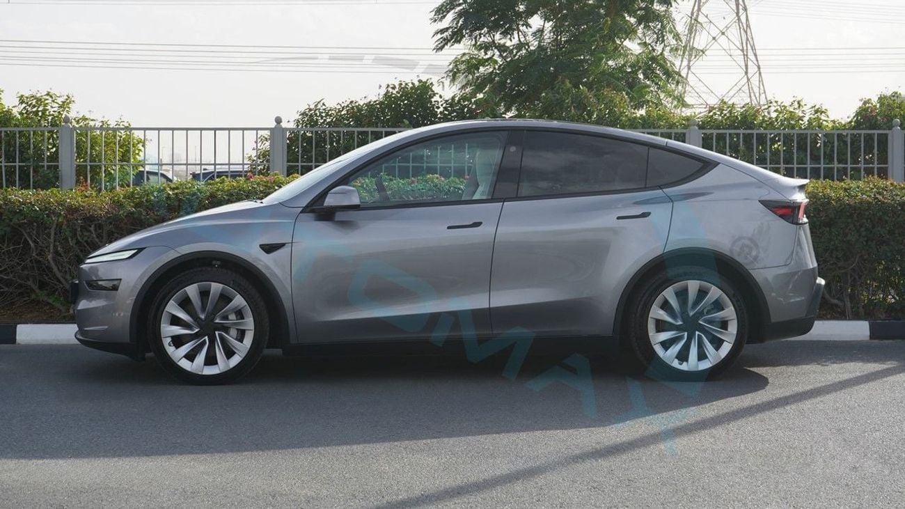 Tesla Model Y + Long Range AWD 0Km 2025 With 5 Years Or 200,000 Km Warranty