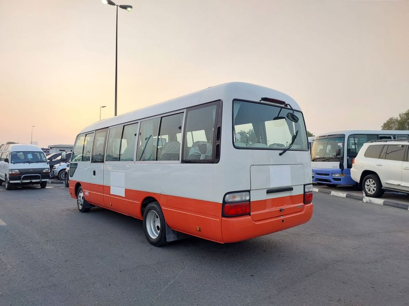 Toyota Coaster TOYOTA COASTER BUS RHD 2007 MODEL 4.0 L DIESEL MANUAL(PM52584)