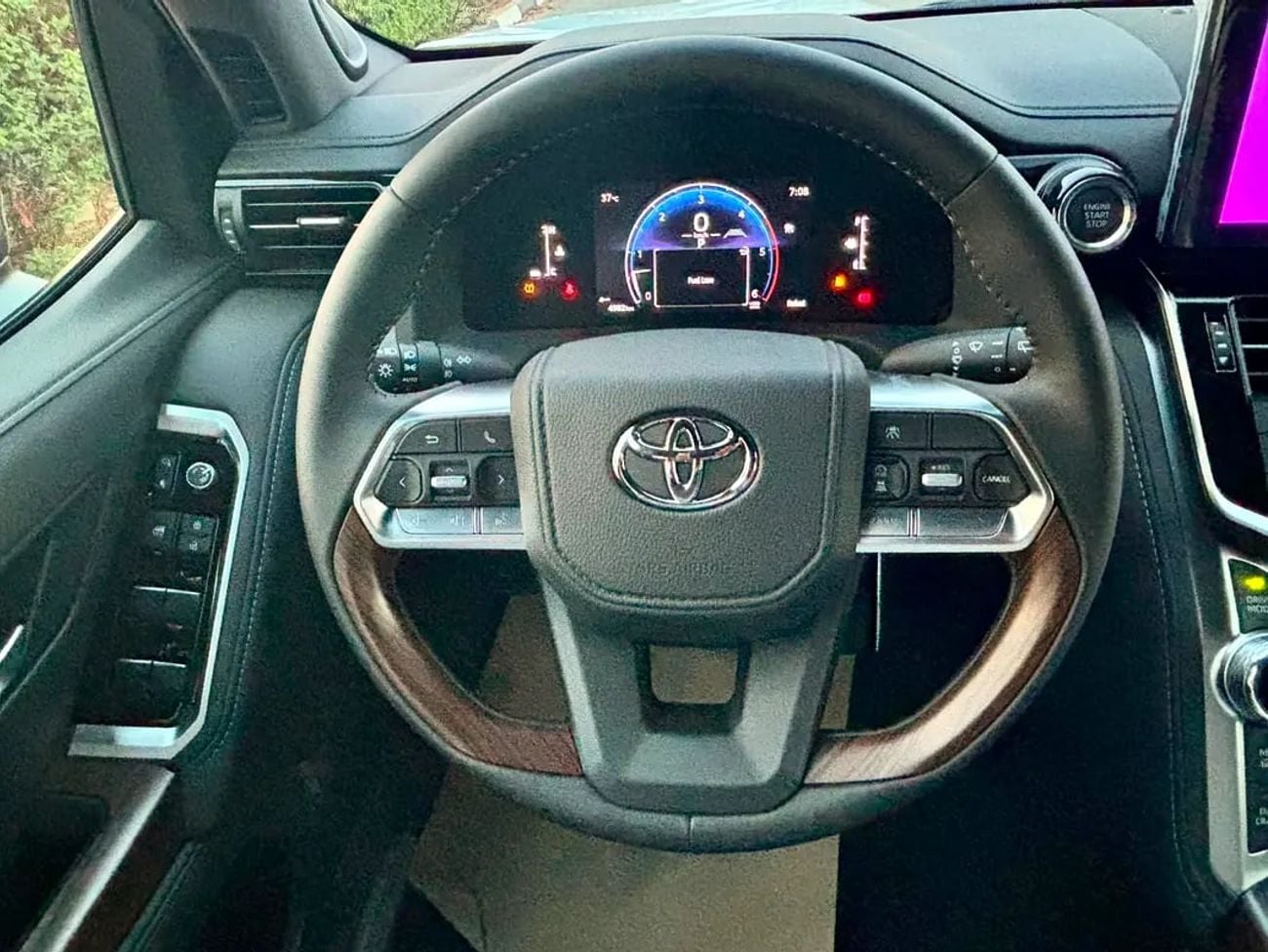 تويوتا لاند كروزر GXR 3.3L | GCC Specs | Brand l Export Ready