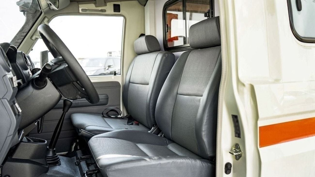 تويوتا لاند كروزر 70 LC76 DX AMBULANCE LC78 4.2D MT MY2024