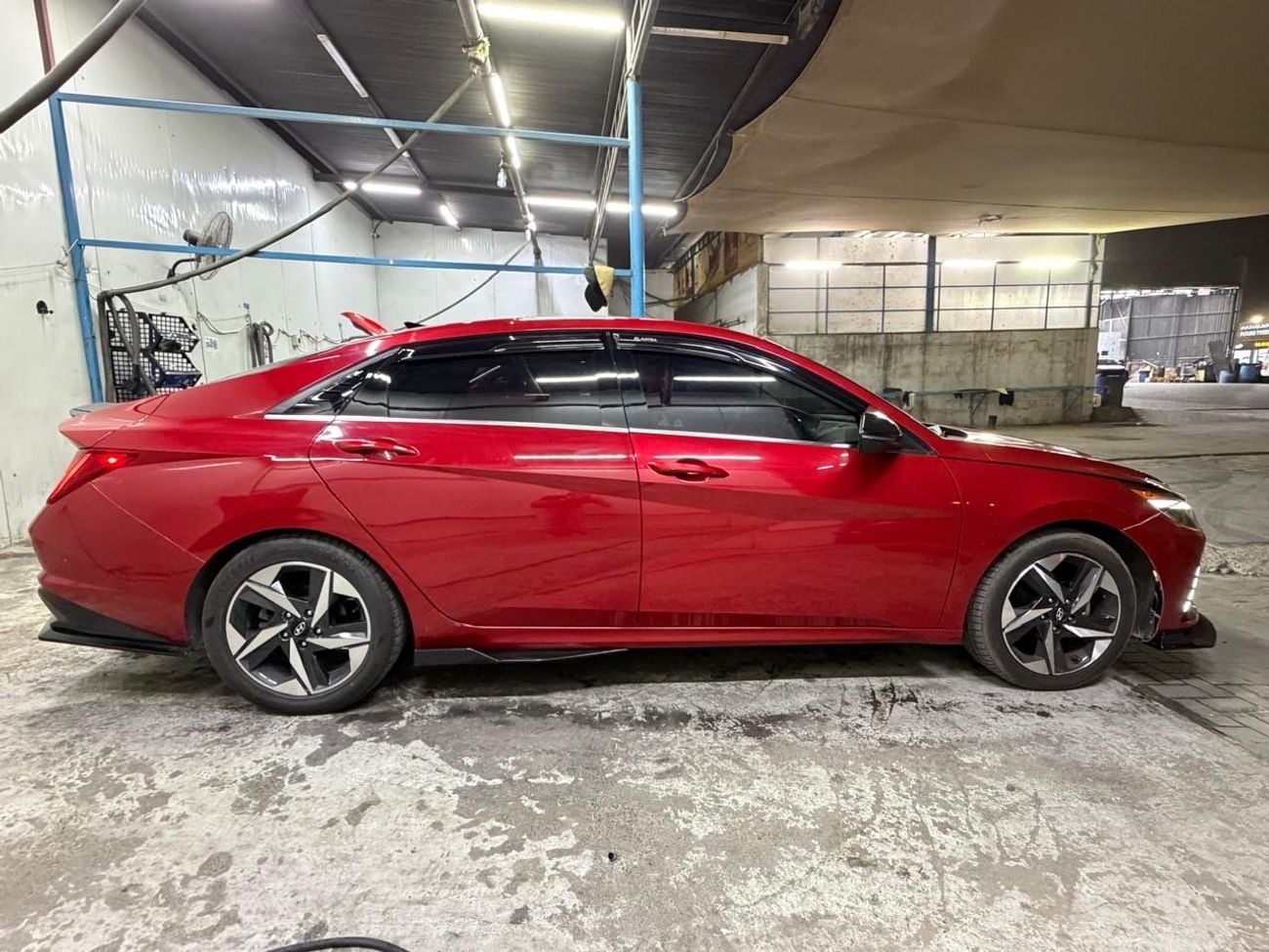 Hyundai Elantra PREMIUM