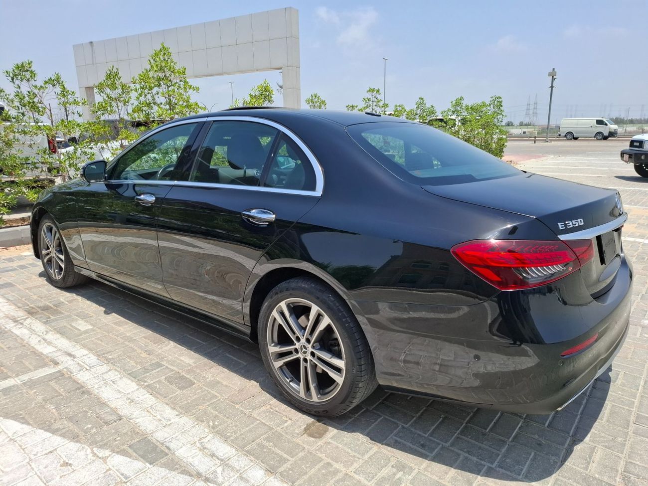 Mercedes-Benz E 350 Mercedes-Benz E350 2021 full option