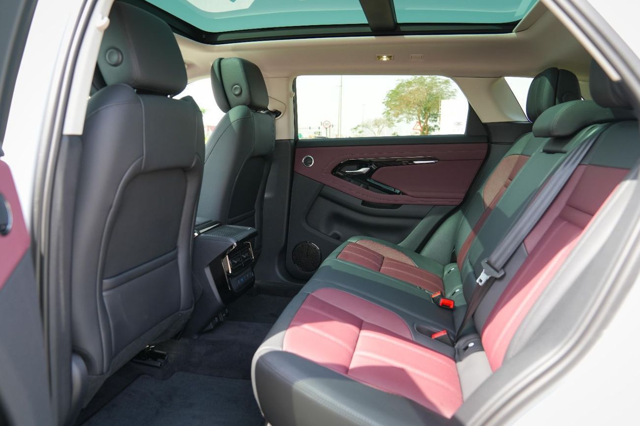 Land Rover Range Rover Evoque SE P250 DYNAMIC 2025!! FIVE YEARS WARRANTY!! THREE YEARS SERVICE CONTRACT