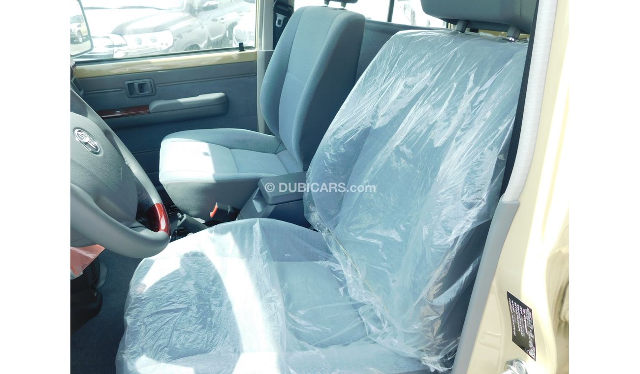 Toyota Land Cruiser 76 HARDTOP LX LIMITED V8 4.5L TD MT WAGON