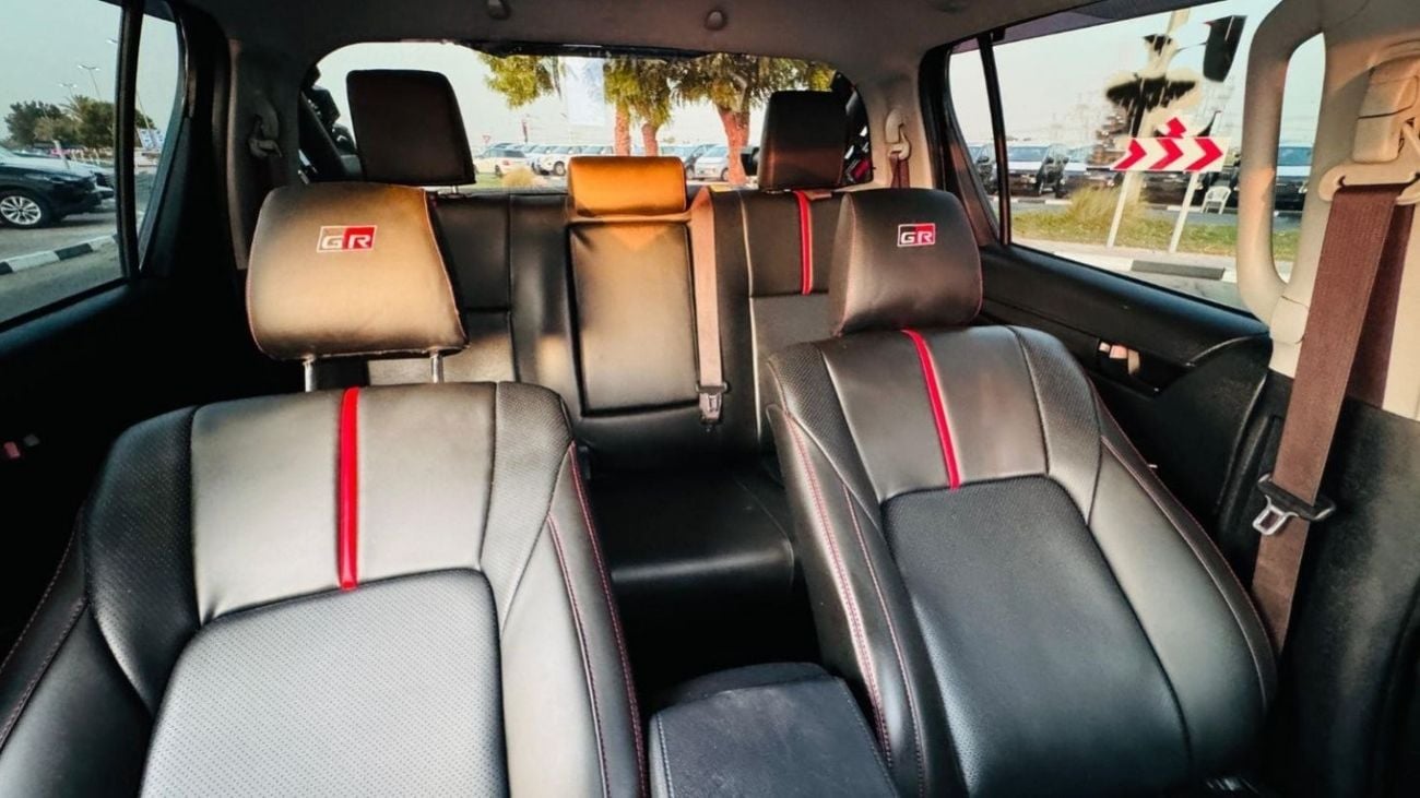 تويوتا هيلوكس -