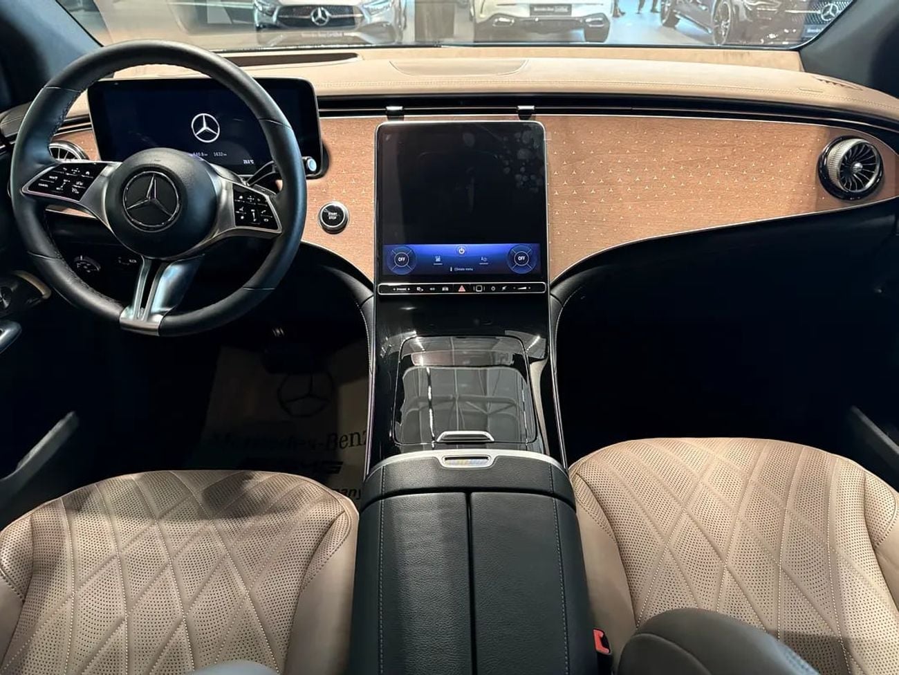 مرسيدس بنز 350 Ramadan Special: 4,000/- PM | 350 4M SUV | GCC - EMC 5 years Warranty