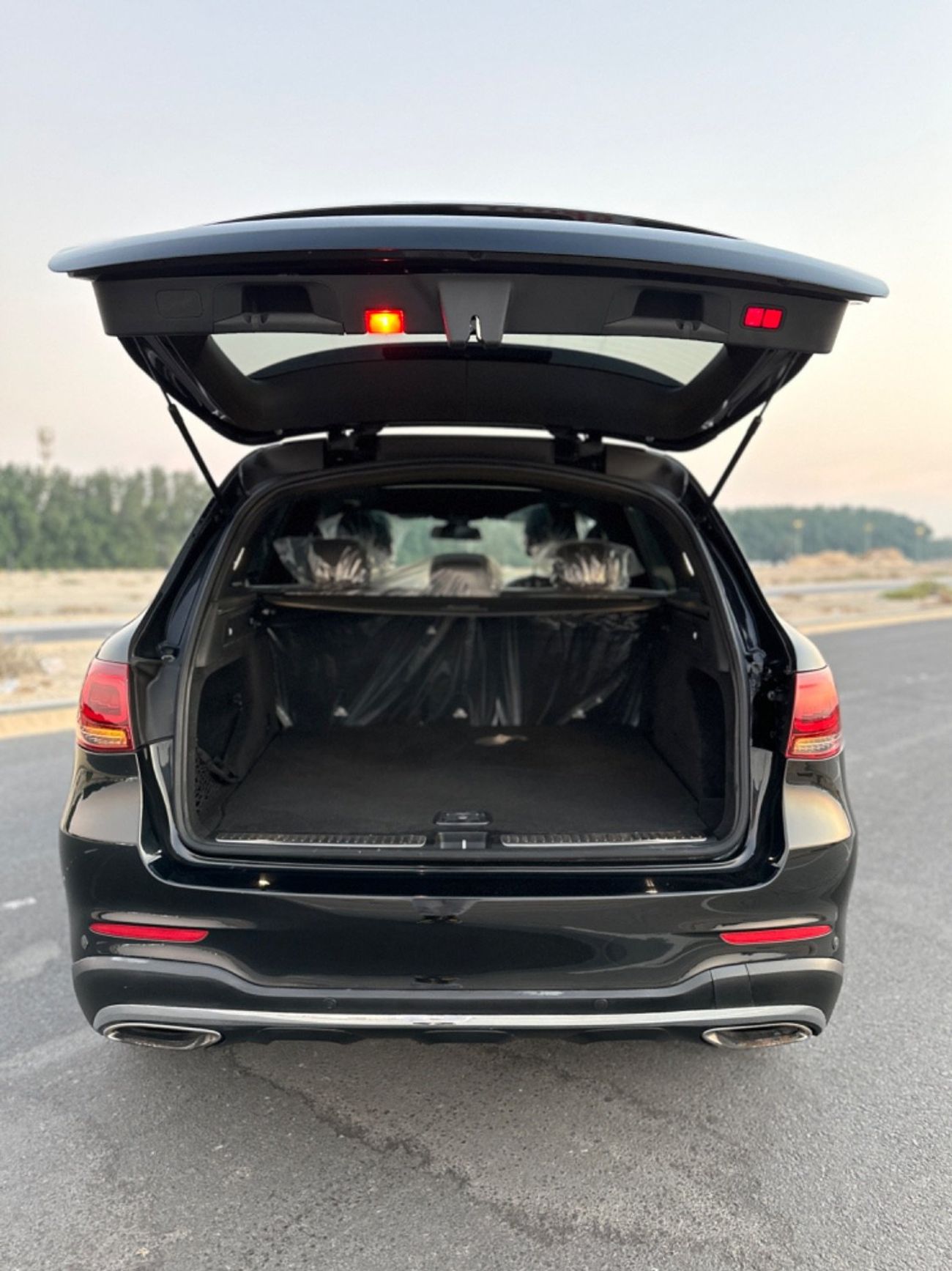 مرسيدس بنز GLC 300 Premium 2.0L