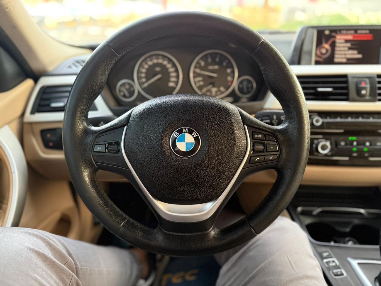 BMW 318i 2017 BMW 318I GCC VERY CLEAN Std 1.5L