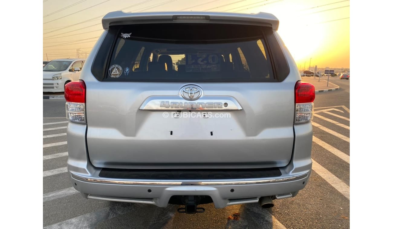 Toyota 4Runner 2010 TOYOTA 4RUNNER SR5 WITH SUNROOF Mid Option / Only Export / Beautifully Maintained Vehicle