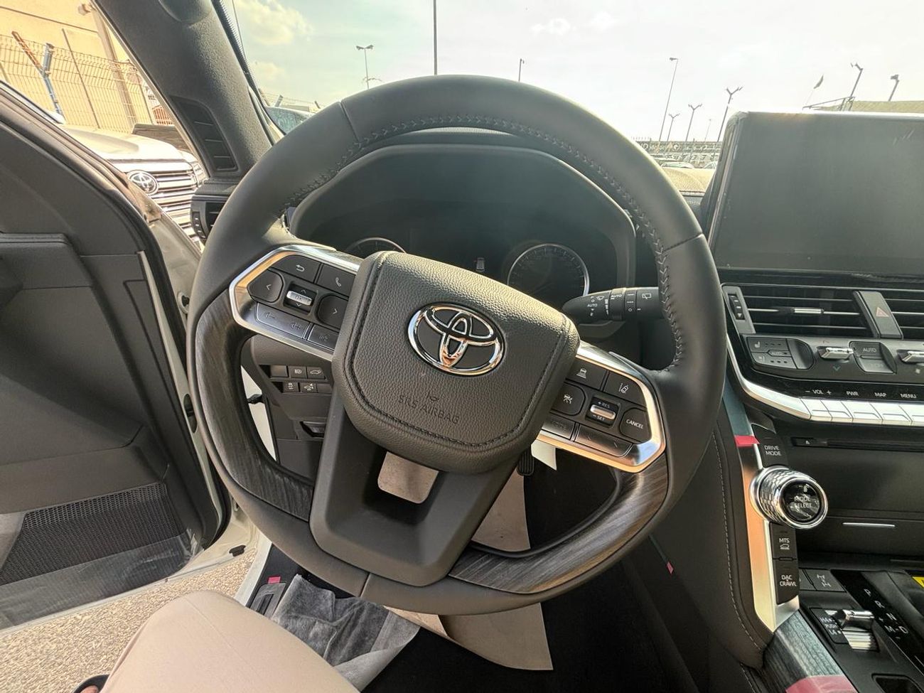 Toyota Land Cruiser ZX 7-Seater EURO SPEC 3.5L V6 Petrol