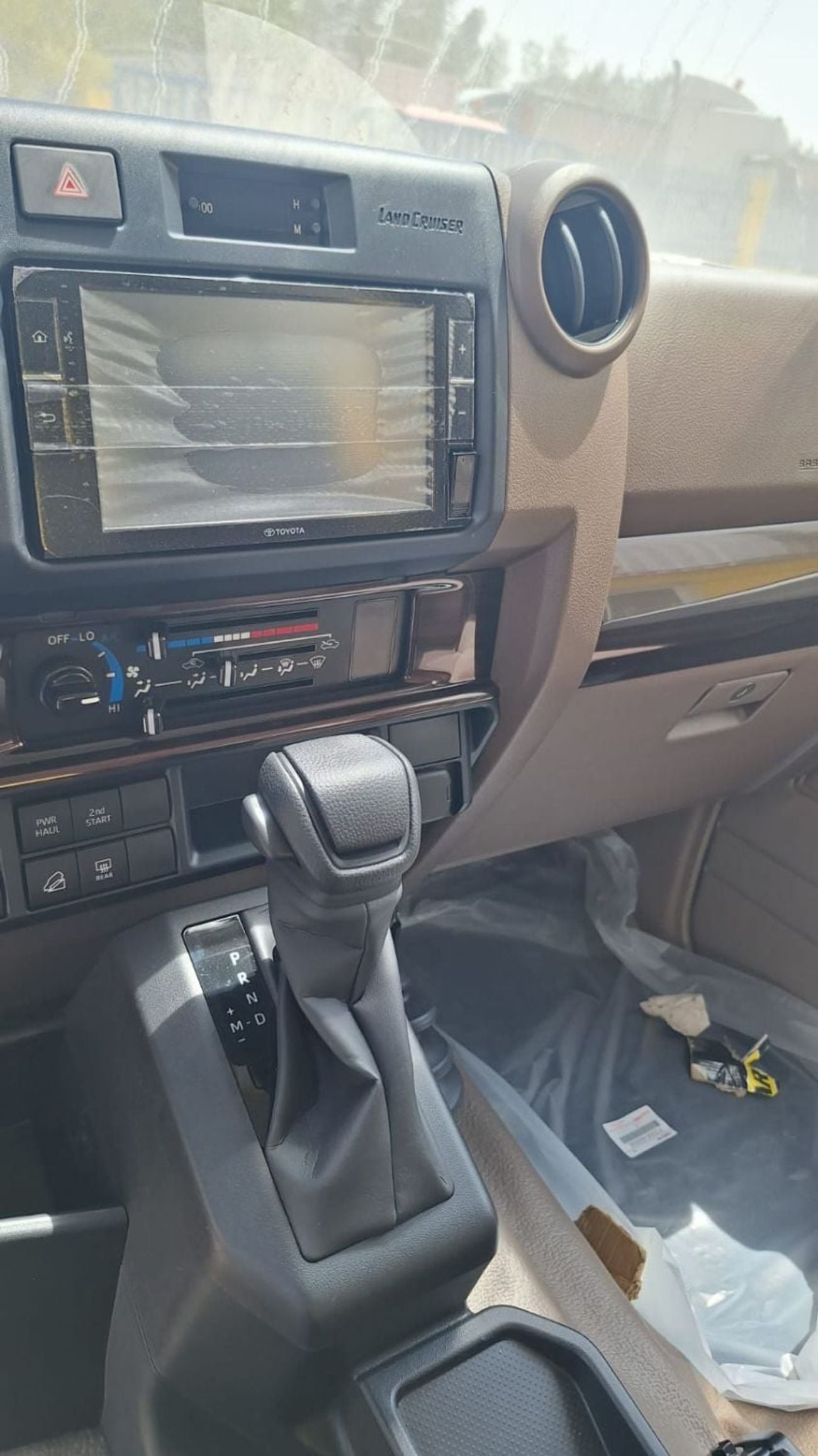 Toyota Land Cruiser 70 LC 78 HARDTOP 2.8L AT LC78 2.8L AT