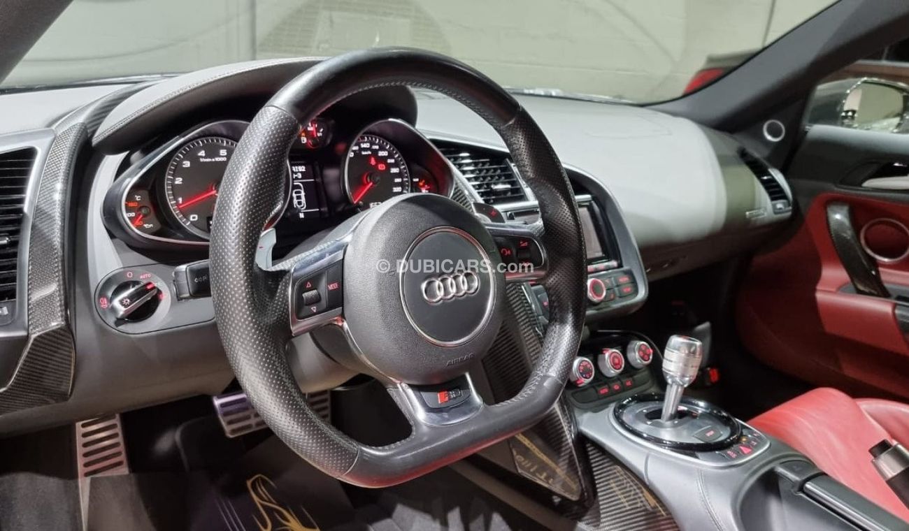 Audi R8 2015 Audi R8 Carbon Edition, Warranty, Service History, GCC