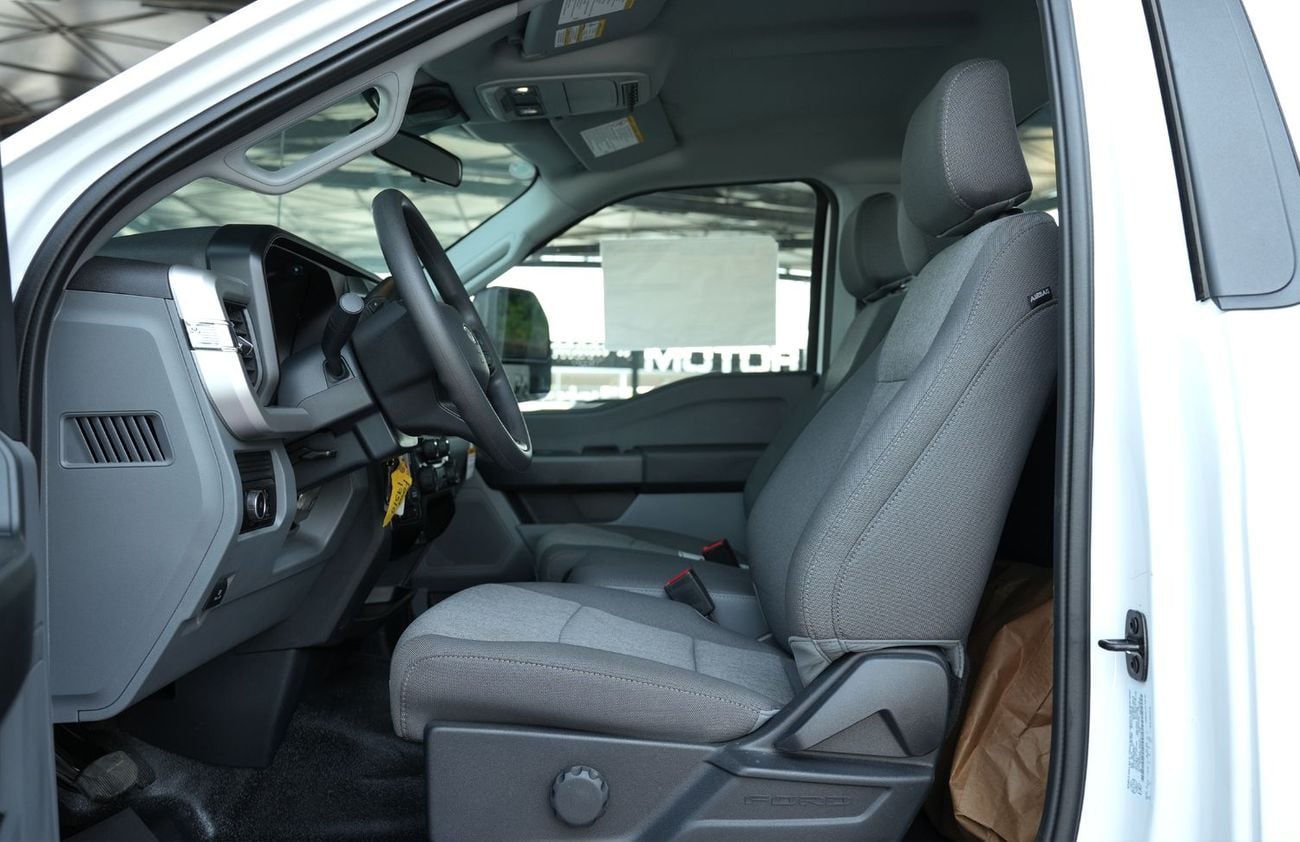 Ford F-550 F550 XL 4x4  Super Duty (Export Only)