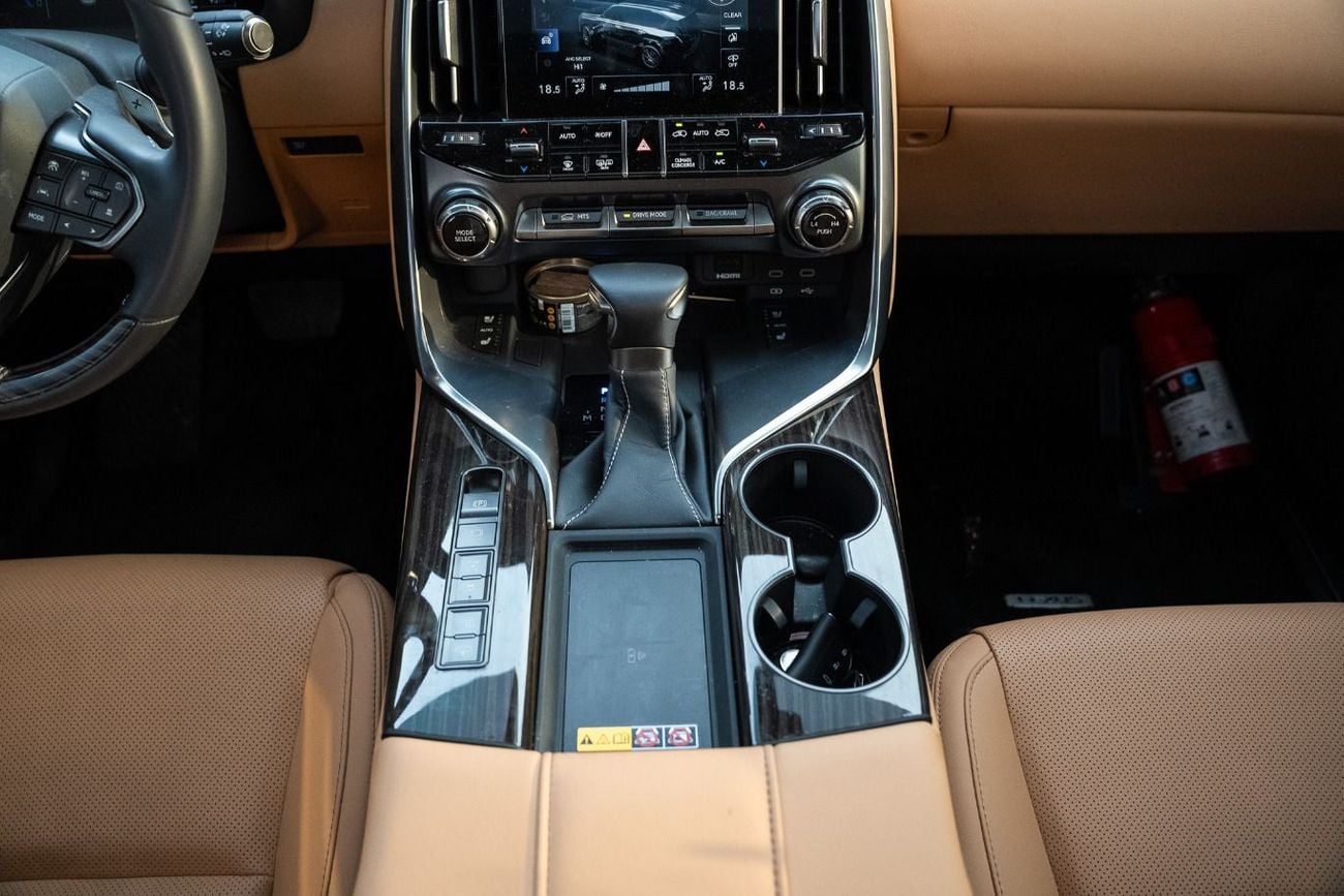 لكزس LX 600 PRESTIGE