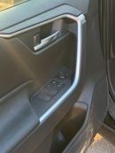 Toyota RAV4 XLE PETROL A/T